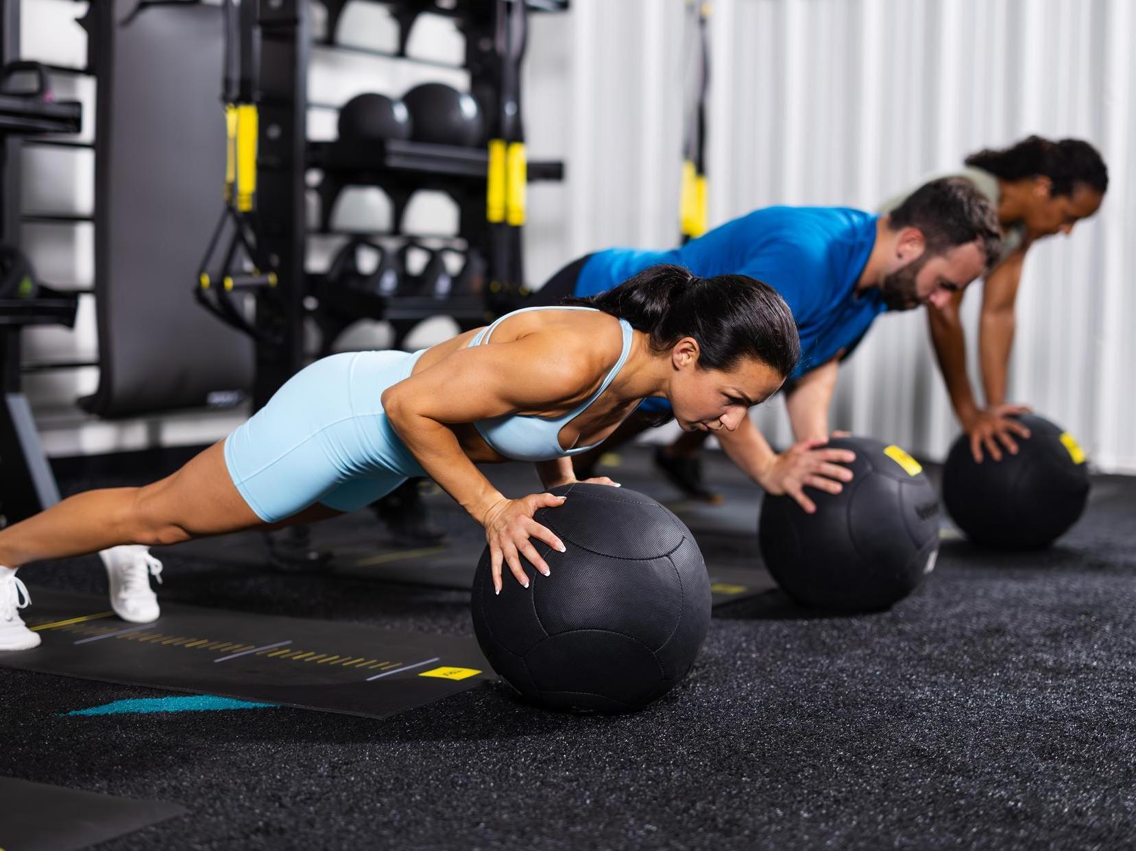 TRX HEXGRIP メディシンボール 14インチ - TRXトレーニングジャパン